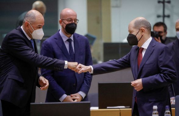 Лидеры ЕС рассматривают возможность проведения саммита по Украине на этой неделе — Financial Times