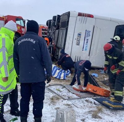 В Турции произошло ДТП с туристическим автобусом. Погибли пять человек