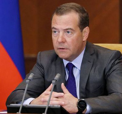 Заседание Совета безопасности РФ: Медведев заявил, что в «ДНР» и ЛНР» живут 800 тысяч граждан России