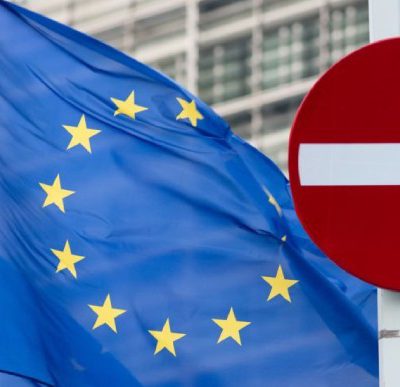 ЕС нацелен на российские банки и физических лиц: кто может попасть под санкции