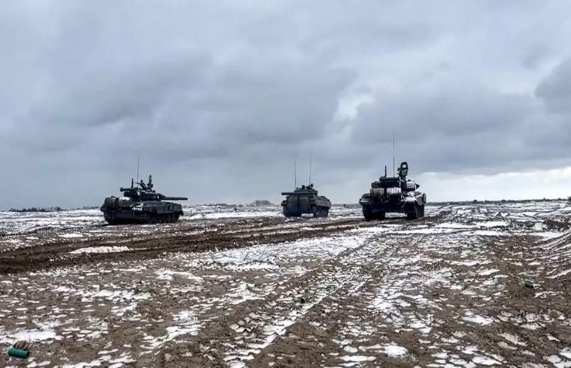 CNN — Россия начинает отводить определенные силы с окраин Киева |