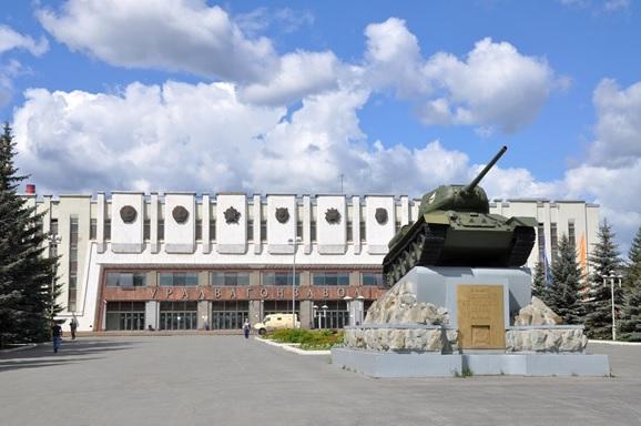 В россии остановил работу единственный производитель танков «Уралвагонзавод»: не хватает деталей
