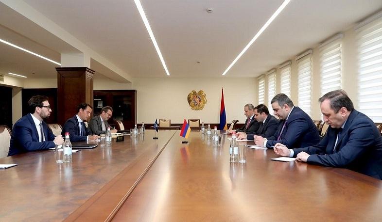 Պապիկյանը ՆԱՏՕ-ի գլխավոր քարտուղարի հատուկ ներկայացուցչին է ներկայացրել Արցախում անվտանգային իրավիճակը
		26.04.2022 . Արցախ