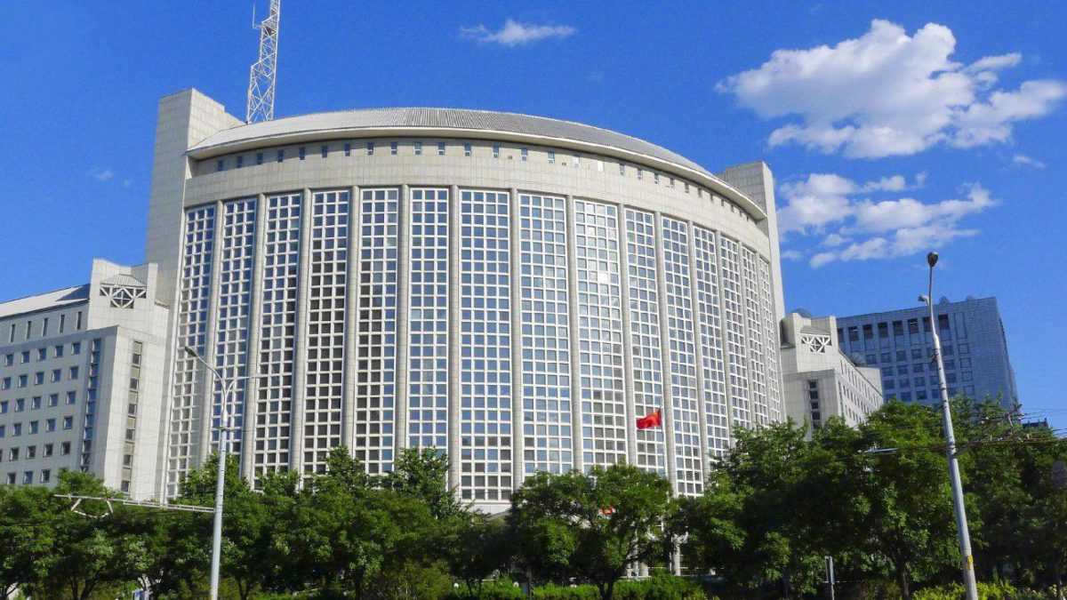 Ուկրաինական ճգնաժամը չպետք է անդրադառնա Մոսկվայի հետ Պեկինի առևտրային հարաբերությունների վրա. Չինաստանի ԱԳՆ