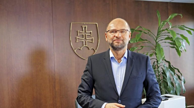 Սլովակիան կարող է ռուսական գազի դիմաց վճարել ռուբլով. էկոնոմիկայի նախարար
		05.04.2022 . Միջազգային