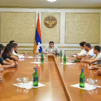Քննարկվել են վիրավոր ազատամարտիկների սոցիալական խնդիրները. հանդիպում Արցախի նախագահի հետ
		05.07.2022 . Արցախ