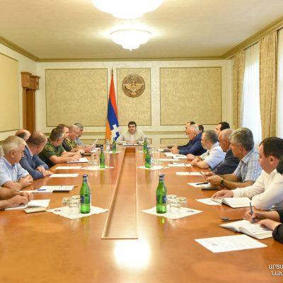 Լարվածությունը շփման գծի մի շարք հատվածներում շարունակում է պահպանվել. Արցախի նախագահն ԱԽ ընդլայնված նիստ է հրավիրել
		02.08.2022 . Արցախ