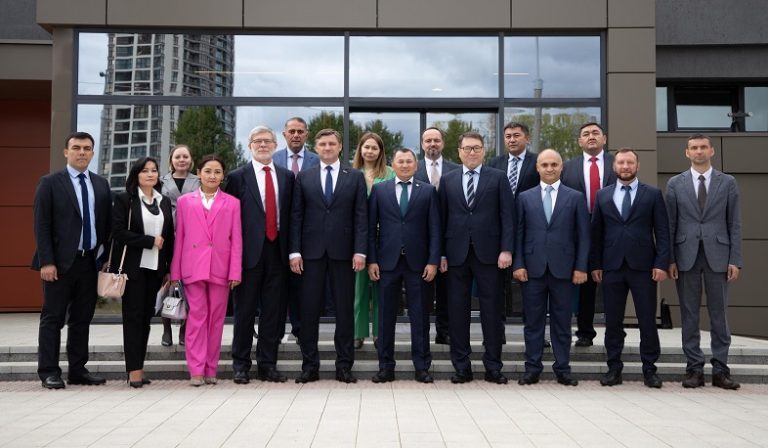 ՄՊՀ նախագահը մասնակցել է Բելառուսի հակամենաշնորհային կարգավորման 30-ամյակի միջոցառումներին
		08.09.2022 . Միջազգային