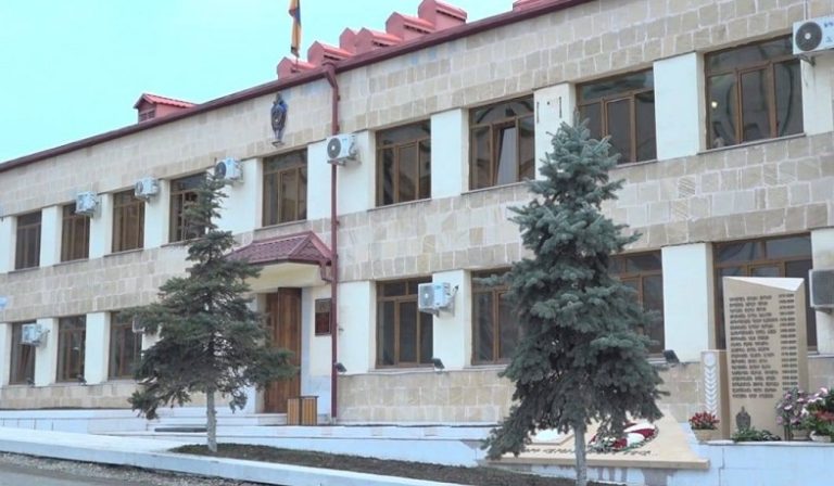 N զորամասի բուժծառայության պետն ապօրինի ձեռք է բերել տրամադոլ տեսակի դեղի 50 սրվակ և այն իրացրել մեկ այլ պաշտոնատար անձի. Արցախի ԱԱԾ
		25.10.2022 . Արցախ