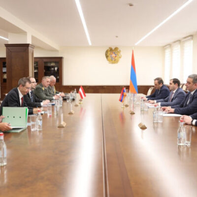 სომხეთმა და ავსტრიამ თავდაცვის სფეროში თანამშრომლობის პერსპექტივები განიხილეს