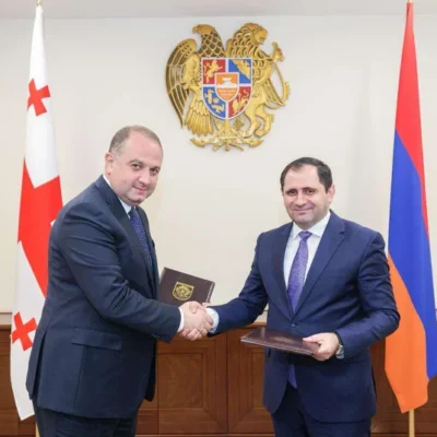 საქართველოს თავდაცვის მინისტრი ვიზიტით სომხეთის რესპუბლიკაში იმყოფება