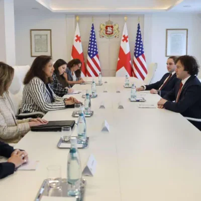 პრემიერ-მინისტრი აშშ-ის სახელმწიფო მდივნის მოადგილეს შეხვდა