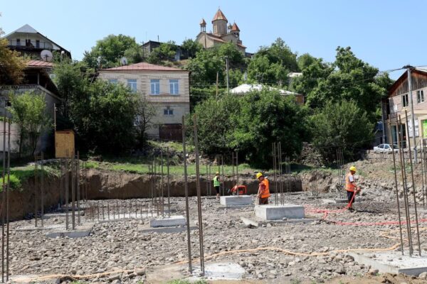 В  Ахалцихе, на улице Иадзе, началось строительство детского сада