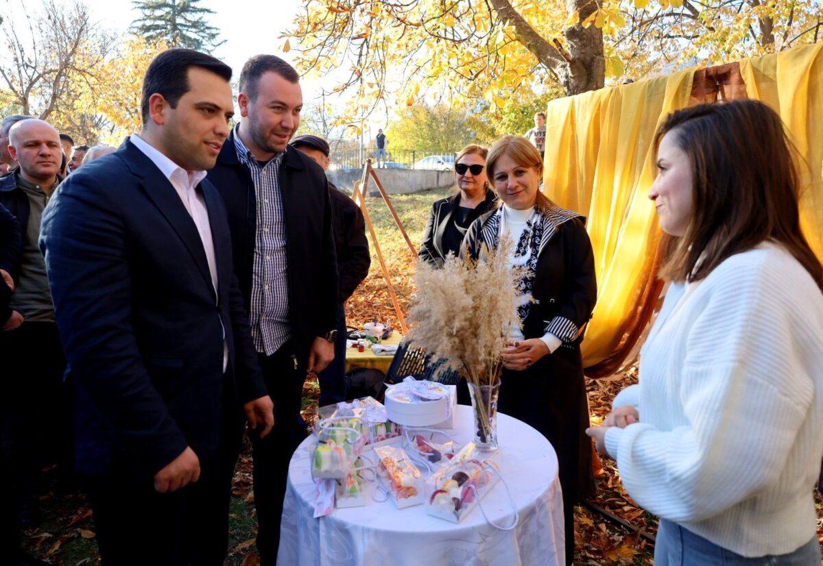 Ախալցխայի մունիցիպալիտետի Ածղուր գյուղում անցկացվեց  «Աշնանային փառատոն» ավանդական միջոցառում Ախալցխայի մունիցիպալիտետի Ածղուր գյուղում անցկացվեց  «Աշնանային փառատոն» ավանդական միջոցառում