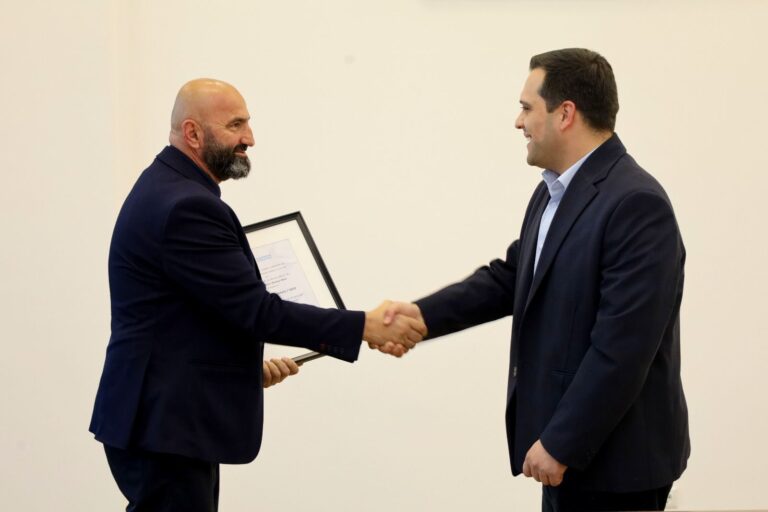 Ախալցխայի մունիցիպալիտետի նորընտիր քաղաքապետ Վարլամ Ծիկլաուրին հանդիպել է Ախալցխայի մարզական միության տնօրեն Զիգմունդ Զիլբերշտեյնի հետ