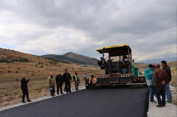 Ախալքալաքի մունիցիպալիտետի քաղաքապետ Մելքոն Մակարյանը  փողքաղաքապետ Թեյմուրազ  Մճեդլիձեի հետ  ծանոթացել է Օլավերդ գյուղի ճանապարհային ենթակառուցվածքների բարելավման աշխատանքներին