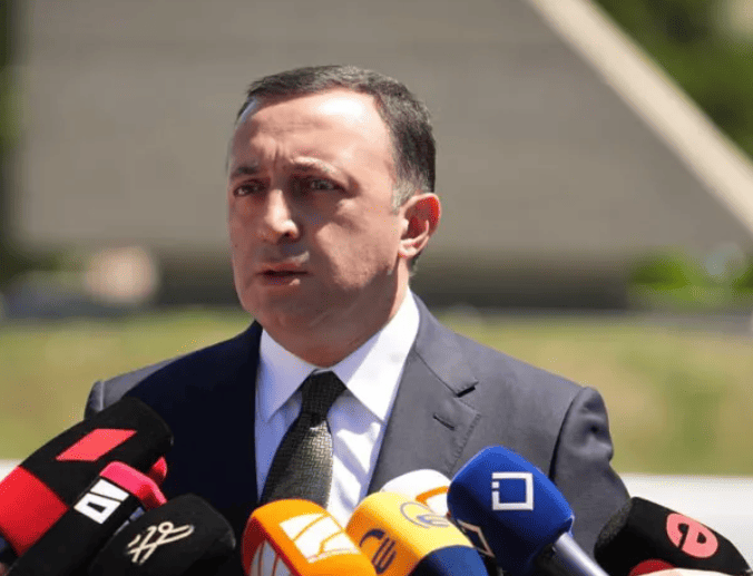 Վրաստանի նախկին վարչապետ Իրակլի Ղարիբաշվիլիին որպես խափանման միջոց նշանակվել է 1 միլիոն լարի գրավ Վրաստանի նախկին վարչապետ Իրակլի Ղարիբաշվիլիին որպես խափանման միջոց նշանակվել է 1 միլիոն լարի գրավ