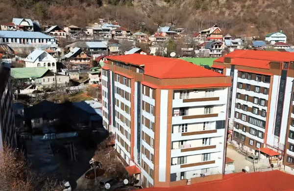 Բորժոմիում  շենքերի վերանորոգման աշխատանքները շարունակվում են