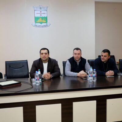 Ախալցխայի քաղաքապետարանում անցկացվեց նախադպրոցական հաստատությունների ուսումնական տարվա ընթացքում կատարված աշխատանքների զեկույց