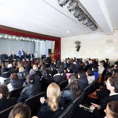 Վրաստանի կրթության, գիտության և երիտասարդության նախարար Գիվի Միքանաձեն այցելել է Ախալցխա