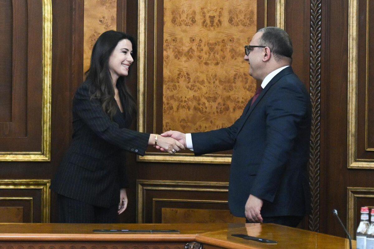 ՀՀ փոխվարչապետ Տիգրան Խաչատրյանն այսօր հյուրընկալել է Վրաստանի էկոնոմիկայի և կայուն զարգացման նախարար Մարիամ Քվրիվիշվիլիի գլխավորած պատվիրակությանը