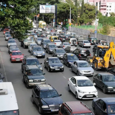 Ապրիլի 1-ից Վրաստանում կարգելվի 6 տարեկանից բարձր տրանսպորտային միջոցների ներկրումը