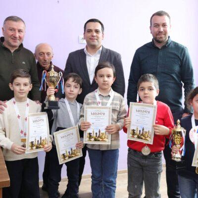 Ախալցխայի  շախմատի առաջնության հաղթողները պարգևատրվեցին քաղաքապետարանի կողմից