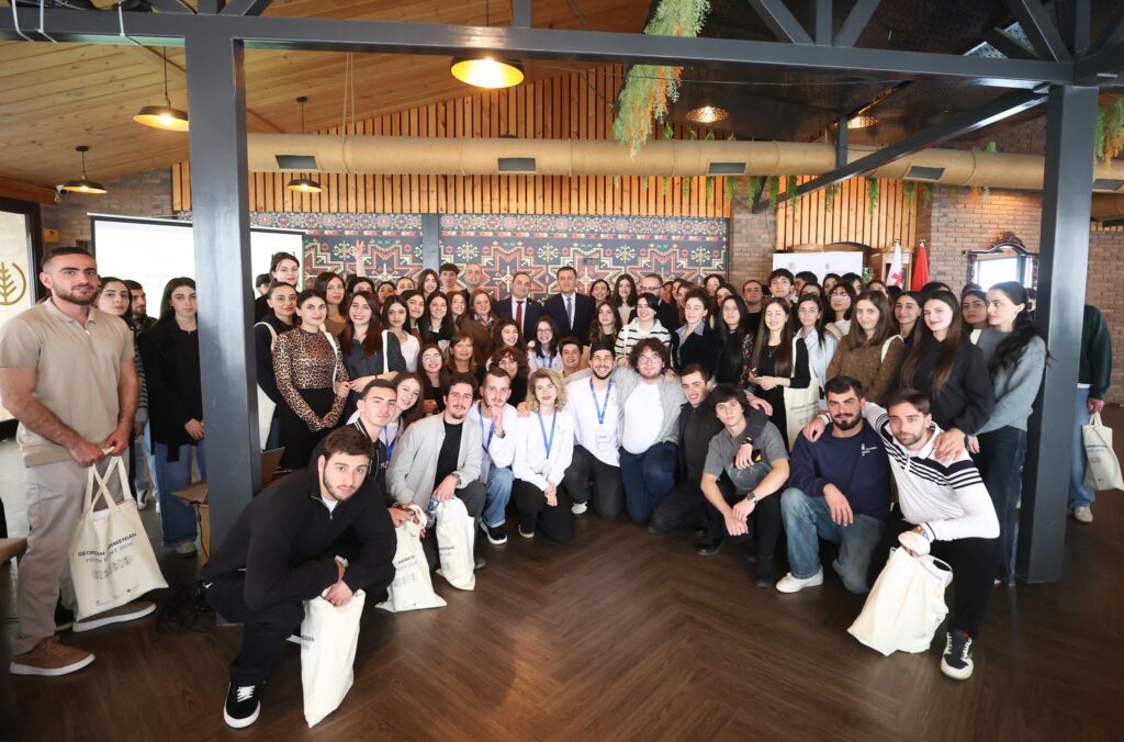 Կախեթին հյուրընկալում է հայ-վրացական  երիտասարդական ճամբարի մասնակիցներին