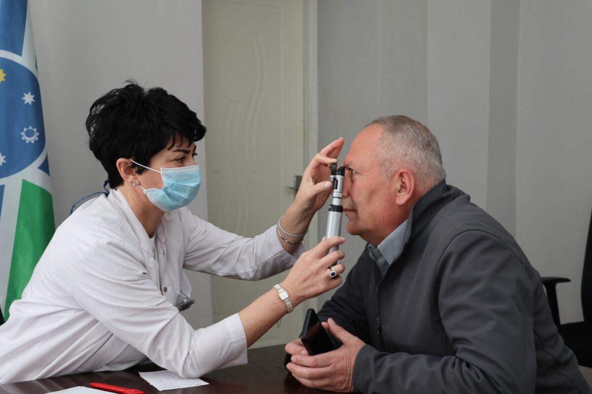 Ադիգենի քաղաքապետարանում ընթանում է անվճար բժշկական արշավ Ջավրիշվիլիի անվան աչքի միկրովիրաբուժության կլինիկայի կազմակերպմամբ և Ադիգենիի քաղաքապետարանի աջակցությամբ