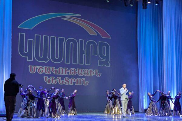 Ախալցխայի «Van» համույթը փայլեց երևանյան բեմում․ Կայացավ «Ծաղկունք» միջազգային 10-րդ փառատոնը