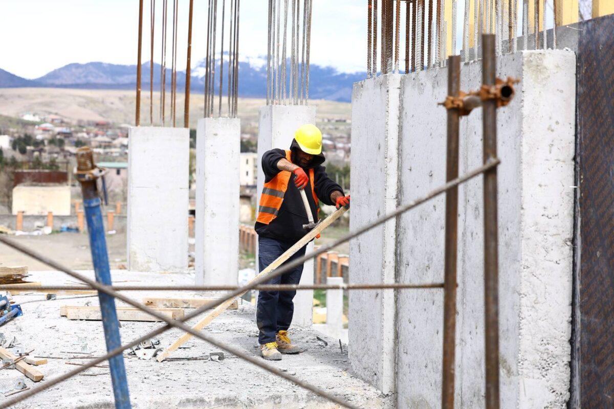 Ախալցխայում ընթանում են կինոակումբի շինարարական աշխատանքները