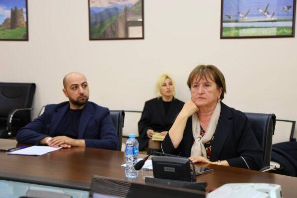 Ախալցխայում  քաղաքապետարանում անցկացվեց հանդիպում, որին քննարկվեցին մունիցիպալիտետի զարգացման երկարաժամկետ ռազմավարական փաստաթղթերը