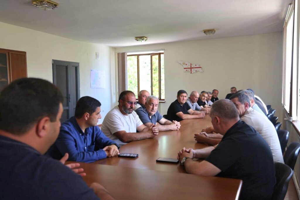 Ախալքալաքի քաղաքապետարանում քննարկվել են մունիցիպալիտետի զարգացման առաջնահերթություններն ու «Գյուղի աջակցության ծրագրի» իրականացումը