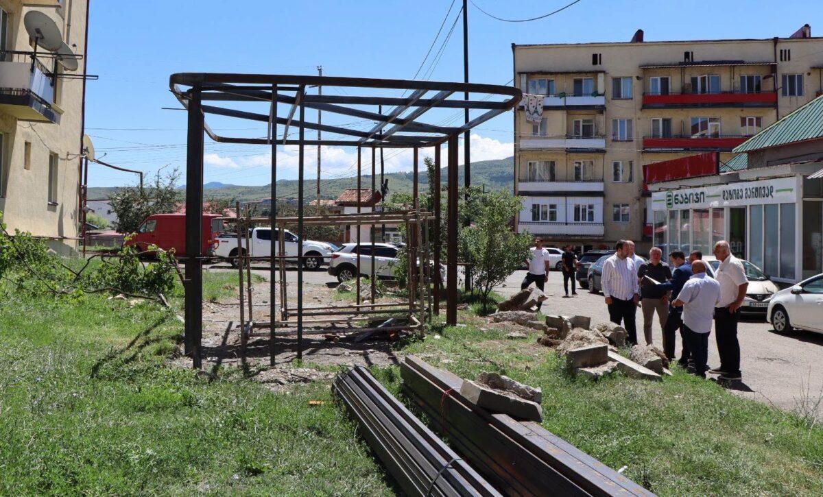 Ախալցխայում շարունակվում է Թամարաշվիլի փողոցի հրապարակների վերականգնումը