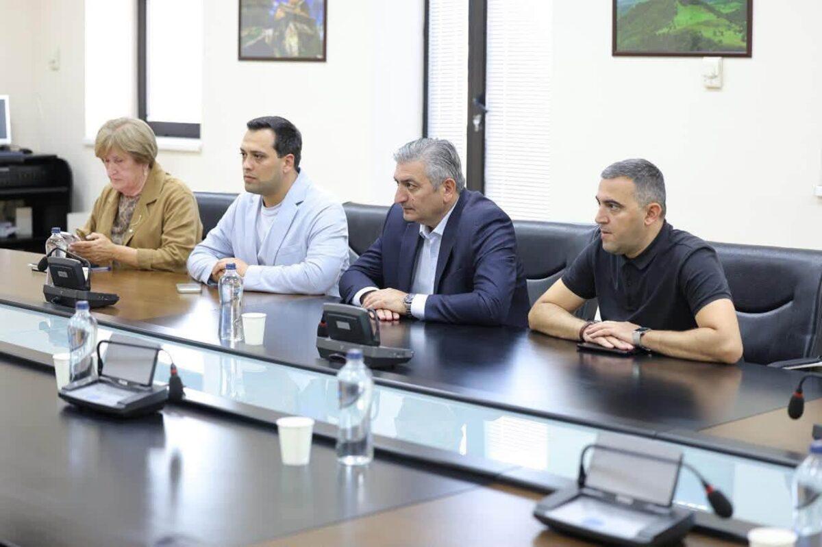 Ախալցխայում քննարկվել են ենթակառուցվածքային ծրագրերի իրականացման և վերահսկման հարցերը
