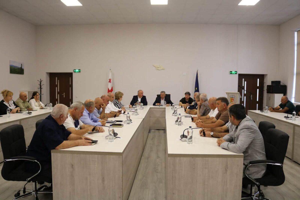 Ասպինձայի մունիցիպալիտետում քննարկվել են ենթակառուցվածքային և սոցիալական ծրագրերը