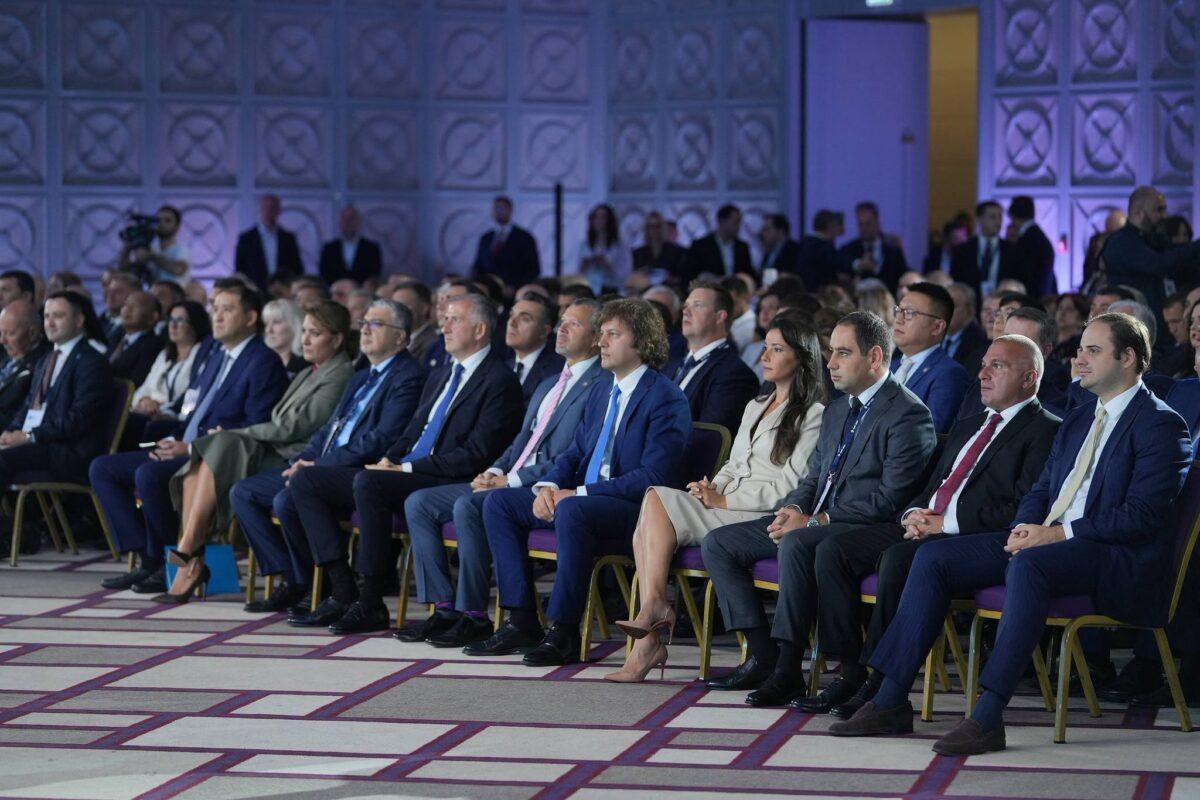 Դավիթ Խուդաթյանը Բաթումիում մասնակցել է Վրաստանի միջազգային ծովային ֆորումի բացմանը