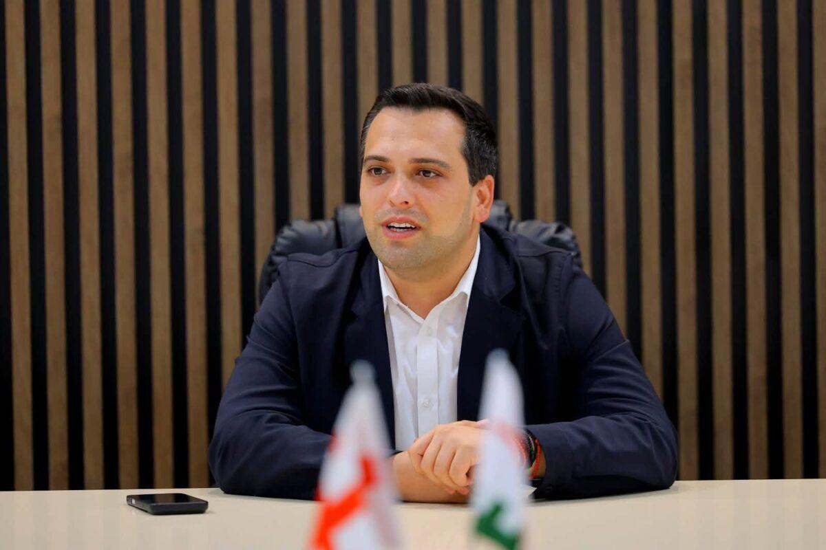Ախալցխայի մունիցիպալիտետի քաղաքապետ Վարլամ Ծիկլաուրին հանդիպել է  վճարովի պրակտիկայի ծրագրի մասնակից ուսանողների հետ
